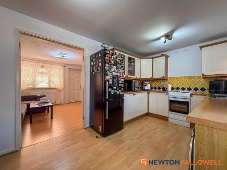 2 bedroom Terraced House for sale in Magdalene View, Newark, NG24