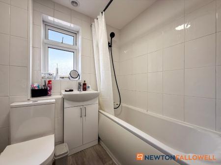 2 bedroom Terraced House for sale in Magdalene View, Newark, NG24