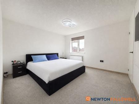 2 bedroom Terraced House for sale in Magdalene View, Newark, NG24