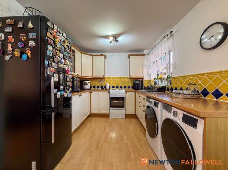 2 bedroom Terraced House for sale in Magdalene View, Newark, NG24