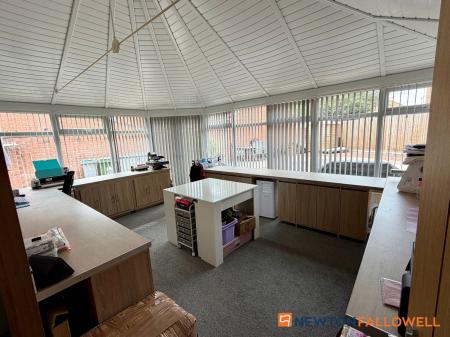 3 bedroom Detached house for sale in Rowan Way, Balderton, NG24