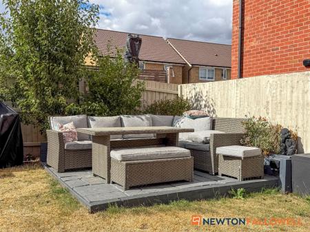 3 bedroom Semi-detached house for sale in Halifax Road, Fernwood, NG24