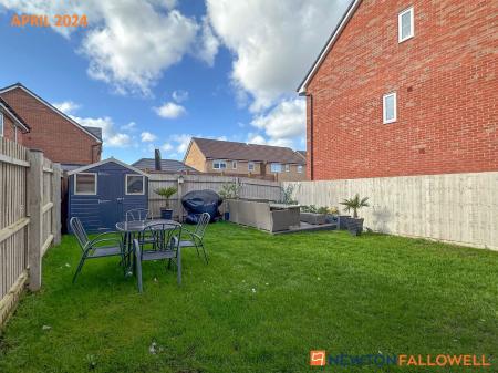 3 bedroom Semi-detached house for sale in Halifax Road, Fernwood, NG24