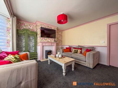 3 bedroom Semi-detached house for sale in Shakespeare Street, Balderton, NG24