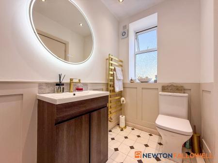 3 bedroom Semi-detached house for sale in Shakespeare Street, Balderton, NG24
