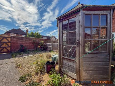 2 bedroom Flat for sale in Spring Gardens, Newark, NG24