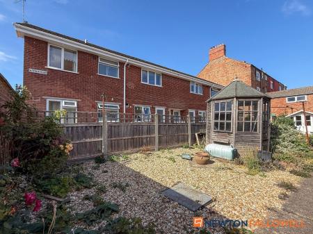 2 bedroom Flat for sale in Spring Gardens, Newark, NG24