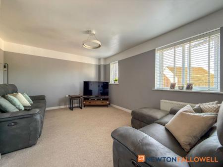 4 bedroom Terraced House for sale in Lavender Way, Newark, NG24
