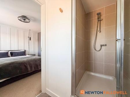 4 bedroom Terraced House for sale in Lavender Way, Newark, NG24