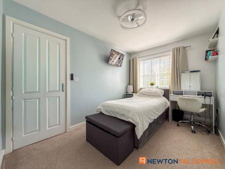 4 bedroom Terraced House for sale in Lavender Way, Newark, NG24