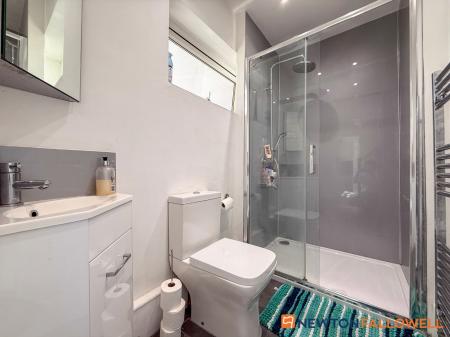 4 bedroom Detached house for sale in Beacon Heights, Newark, NG24