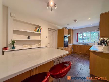 4 bedroom Detached house for sale in Beacon Heights, Newark, NG24