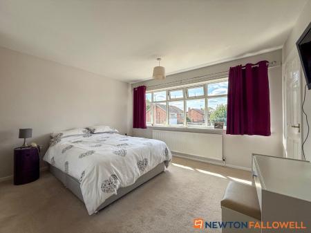 4 bedroom Detached house for sale in Beacon Heights, Newark, NG24