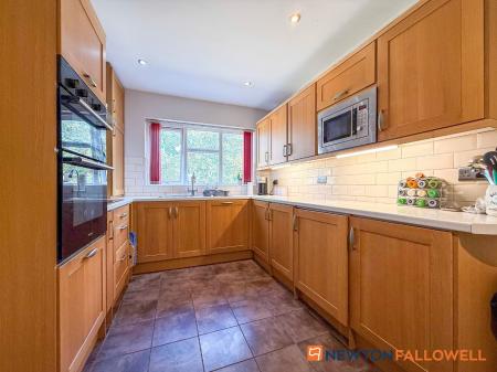 4 bedroom Detached house for sale in Beacon Heights, Newark, NG24