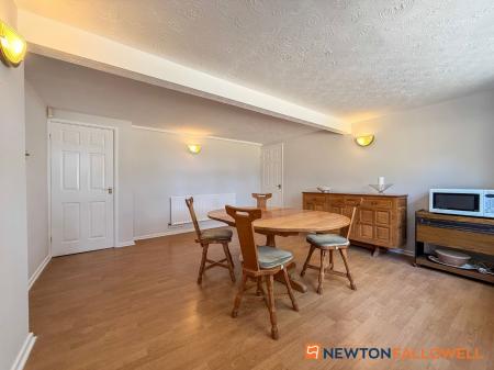 4 bedroom Detached house for sale in Beacon Heights, Newark, NG24