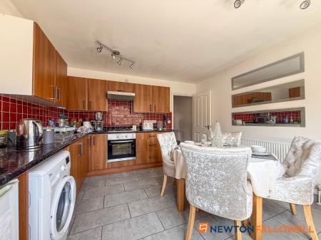 3 bedroom Terraced House for sale in Coopers Yard, Newark, NG24
