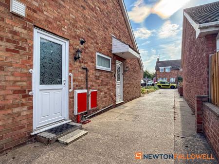 3 bedroom Detached bungalow for sale in Witham Close, Newark, NG24