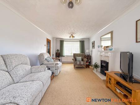 2 bedroom Detached bungalow for sale in Old Mill Crescent, Newark, NG24