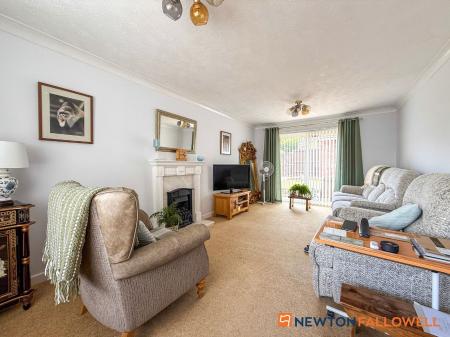 2 bedroom Detached bungalow for sale in Old Mill Crescent, Newark, NG24