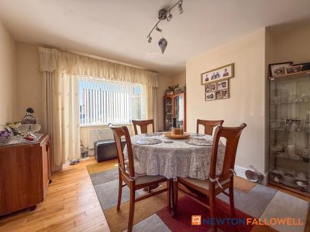 3 bedroom Semi-detached house for sale in Welbournes Lane, Long Bennington, NG23