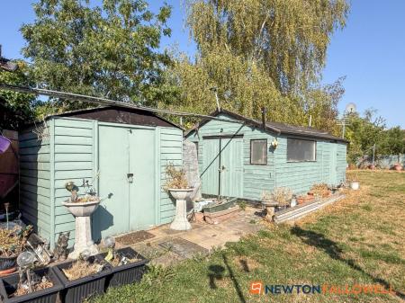 3 bedroom Semi-detached house for sale in Welbournes Lane, Long Bennington, NG23