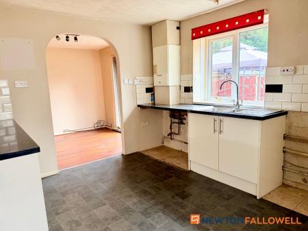 3 bedroom End of terrace house for sale in Clarke Avenue, Newark, NG24
