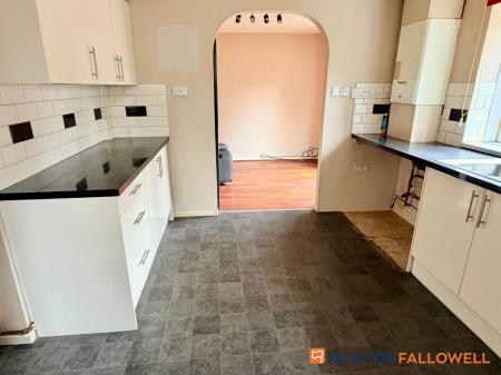 3 bedroom End of terrace house for sale in Clarke Avenue, Newark, NG24