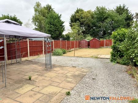 3 bedroom End of terrace house for sale in Clarke Avenue, Newark, NG24