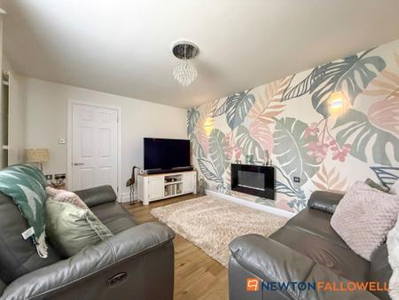 3 bedroom Semi-detached house for sale in Manthorpe Way, Balderton, NG24