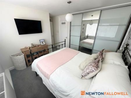 3 bedroom Semi-detached house for sale in Manthorpe Way, Balderton, NG24