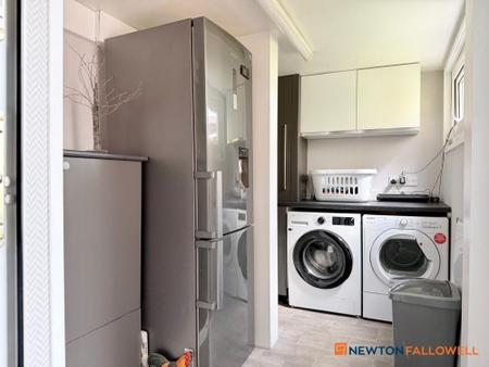 3 bedroom Semi-detached house for sale in Manthorpe Way, Balderton, NG24