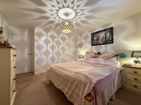 4 bedroom Detached house for sale in Charters Drive, Middlebeck, NG24