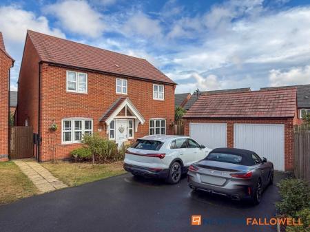 Charters Drive, Middlebeck, NG24
