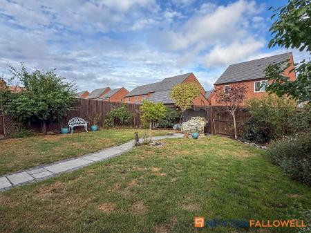 4 bedroom Detached house for sale in Charters Drive, Middlebeck, NG24