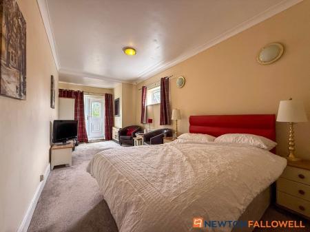 7 bedroom Detached house for sale in London Road, New Balderton, NG24