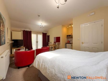 7 bedroom Detached house for sale in London Road, New Balderton, NG24