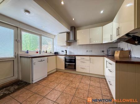 7 bedroom Detached house for sale in London Road, New Balderton, NG24