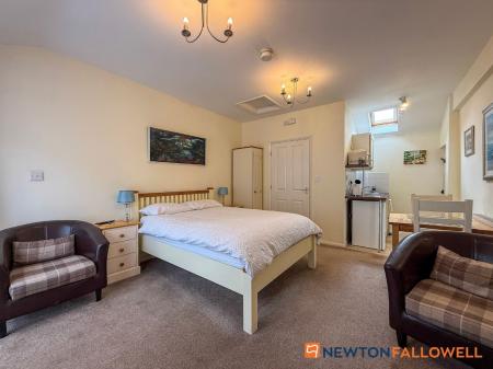 7 bedroom Detached house for sale in London Road, New Balderton, NG24