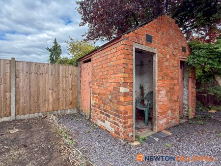 2 bedroom Terraced House for sale in Hatton Gardens, Newark, NG24