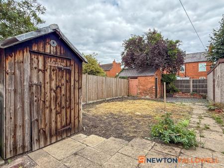 2 bedroom Terraced House for sale in Hatton Gardens, Newark, NG24