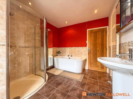 2 bedroom Terraced House for sale in Hatton Gardens, Newark, NG24