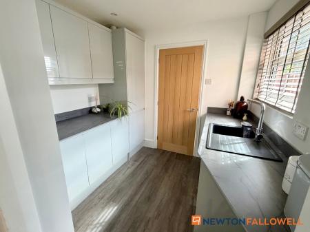 2 bedroom Terraced House for sale in Grosvenor Road, Balderton, NG24