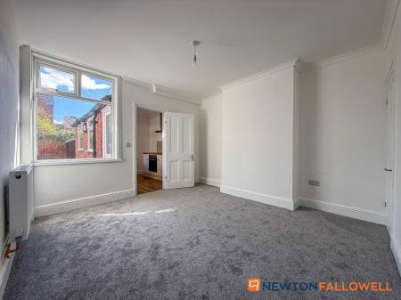 3 bedroom Terraced House for sale in Newton Street, Newark, NG24