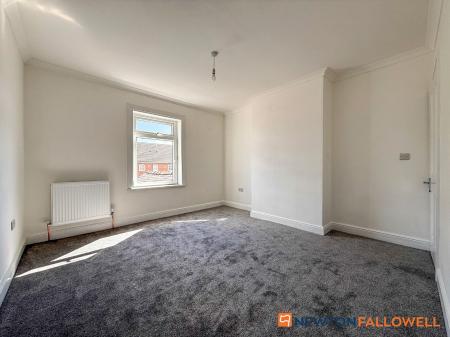 3 bedroom Terraced House for sale in Newton Street, Newark, NG24
