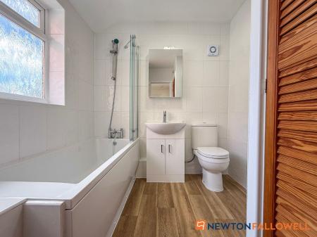 3 bedroom Terraced House for sale in Newton Street, Newark, NG24