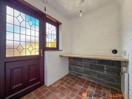 3 bedroom Detached bungalow for sale in Lincoln Road, Newark, NG24