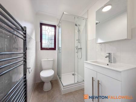 3 bedroom Detached bungalow for sale in Lincoln Road, Newark, NG24