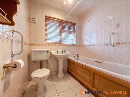 3 bedroom Semi-detached bungalow for sale in Hawton Road, Newark, NG24