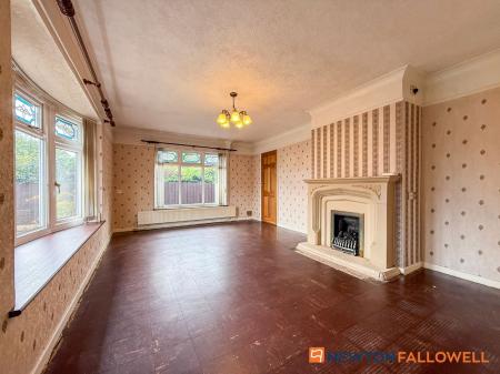 3 bedroom Semi-detached bungalow for sale in Hawton Road, Newark, NG24