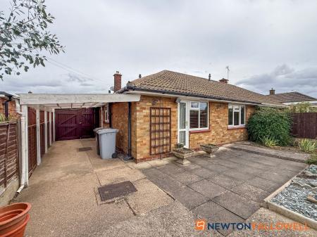 3 bedroom Semi-detached bungalow for sale in Hawton Road, Newark, NG24